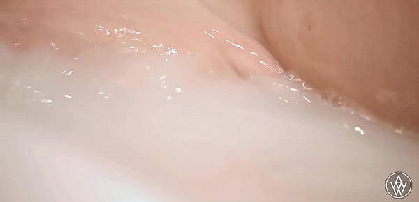  ANGELA WHITE - Big Natural Tits Bath Masturbation
